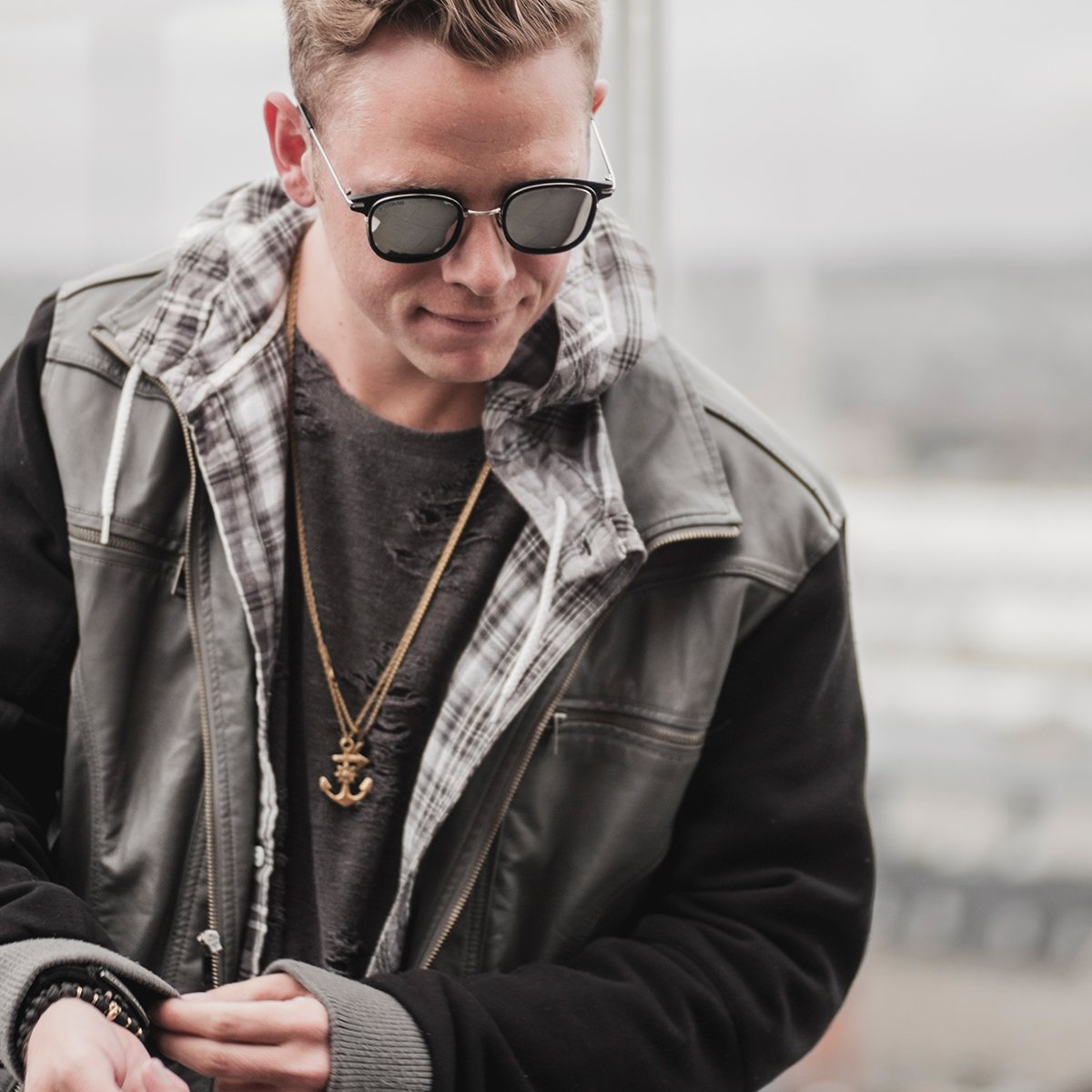 Lifestyle gold stainless steel anchor